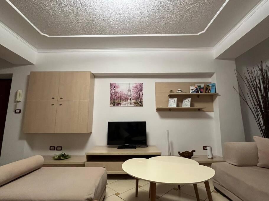 Ak Terminal Apartments Durrës Esterno foto
