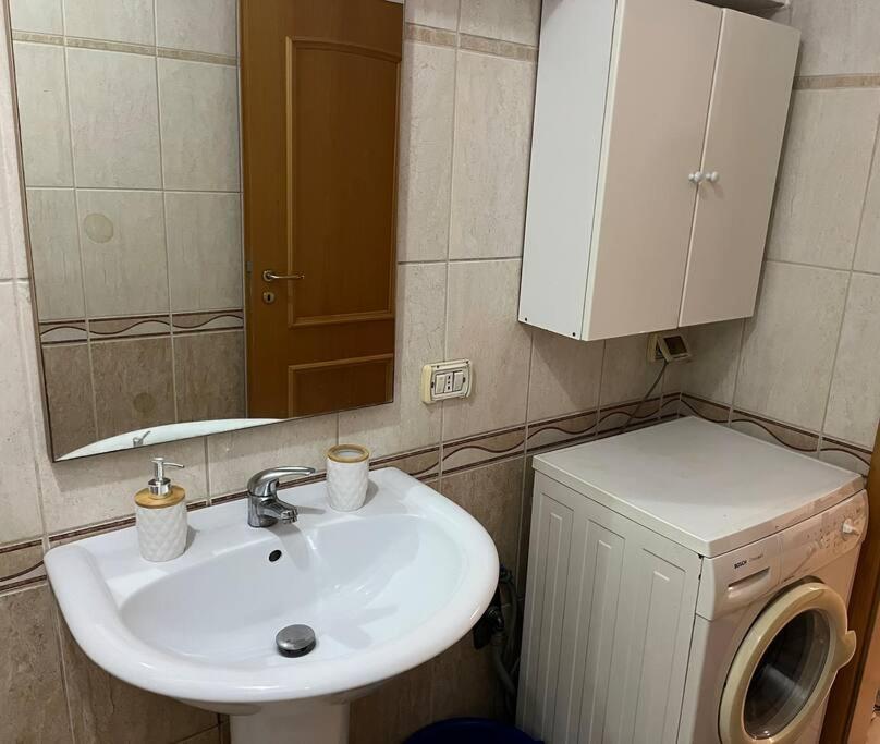 Ak Terminal Apartments Durrës Esterno foto